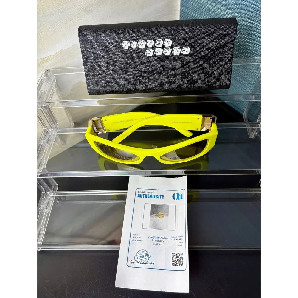 Givenchy - Style GV400791 Sunglasses Yellow - With C.O.A.